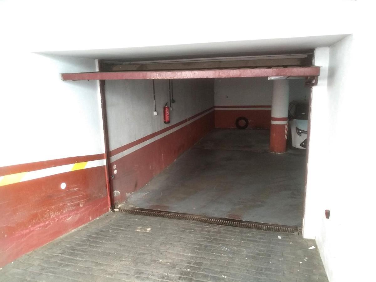Luz De Leon Con Opcion De Parking Apartment Luaran gambar